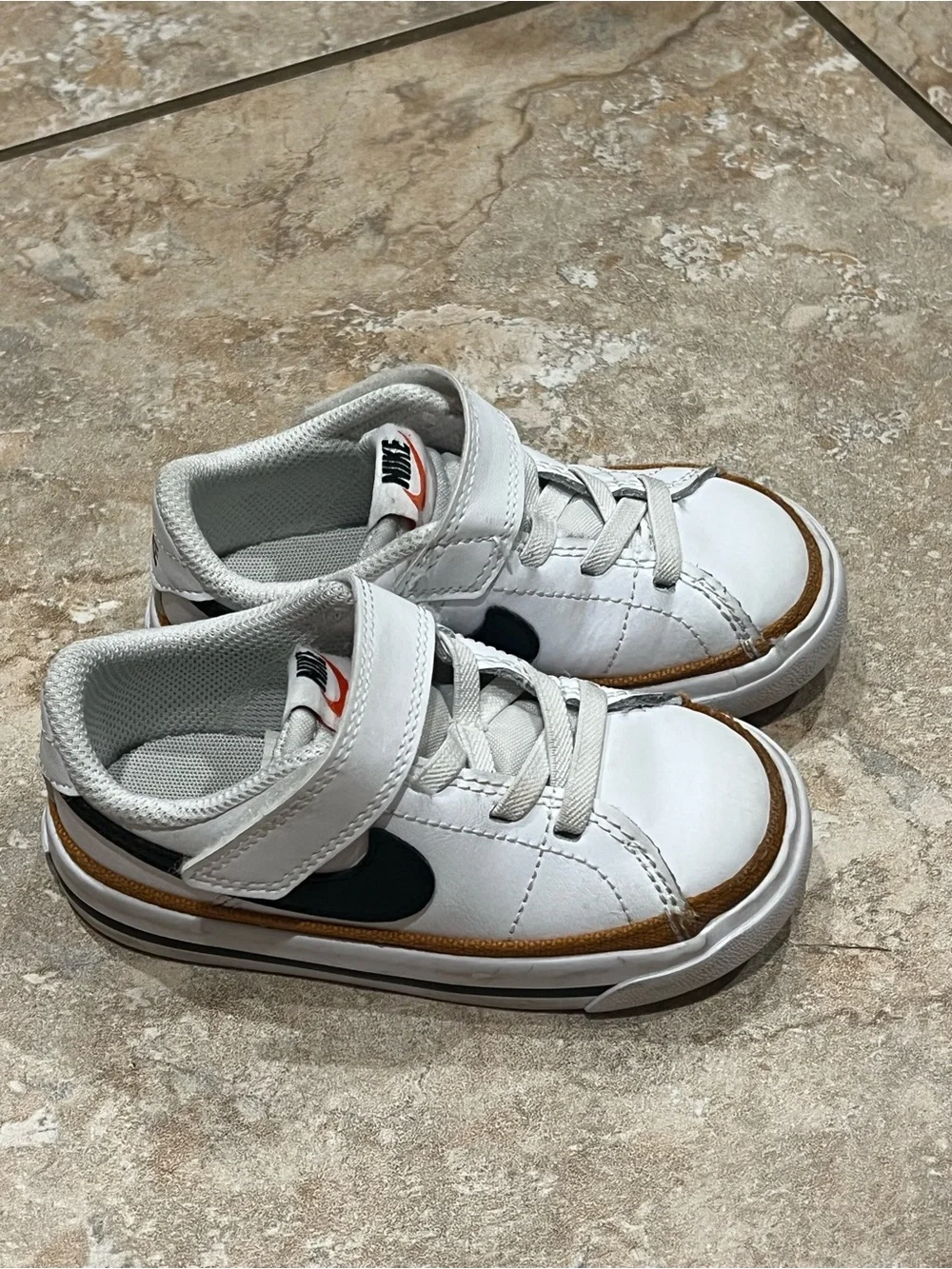 Nike Kids White & Navy Velcro Low-Top Sneakers and white Nikes, size 7 toddler